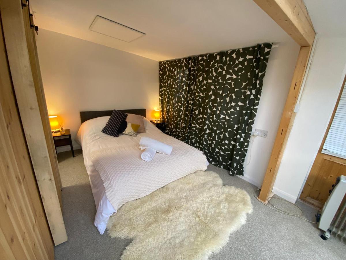 The Dragonfly Bnb, Glastonbury Exterior photo